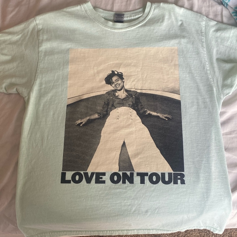 Harry Styles “Love on Tour” t-shirt